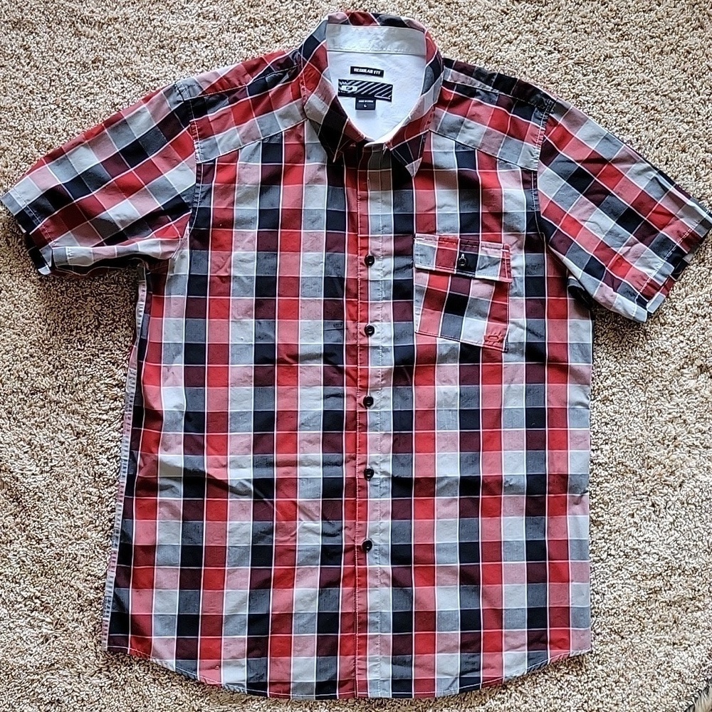Last Chance, Oakley button down short sleeve,  lg, guc